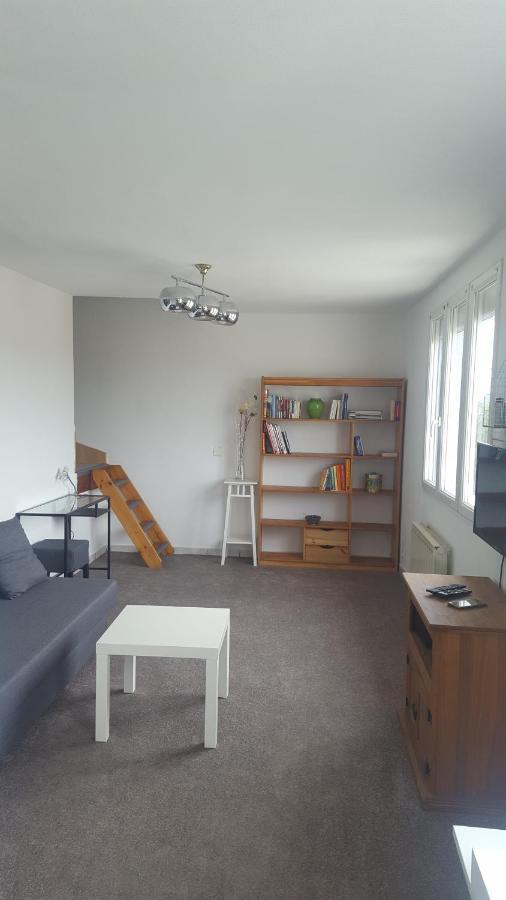 アティス・モンスDuplex A 5 Min Aeroport Orly - 15 Min Parisアパートメント エクステリア 写真